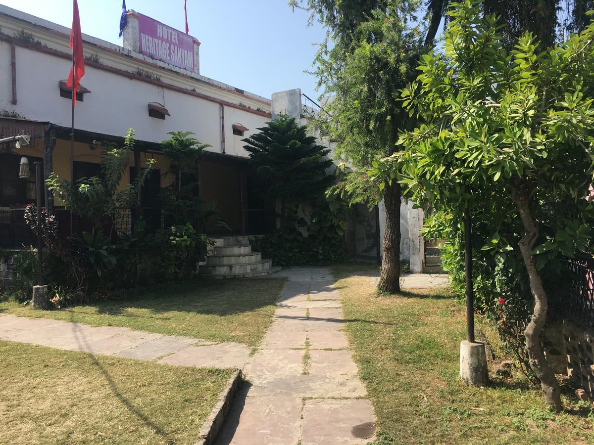 호텔 헤리티지 사얌 Nāhan 외부 사진